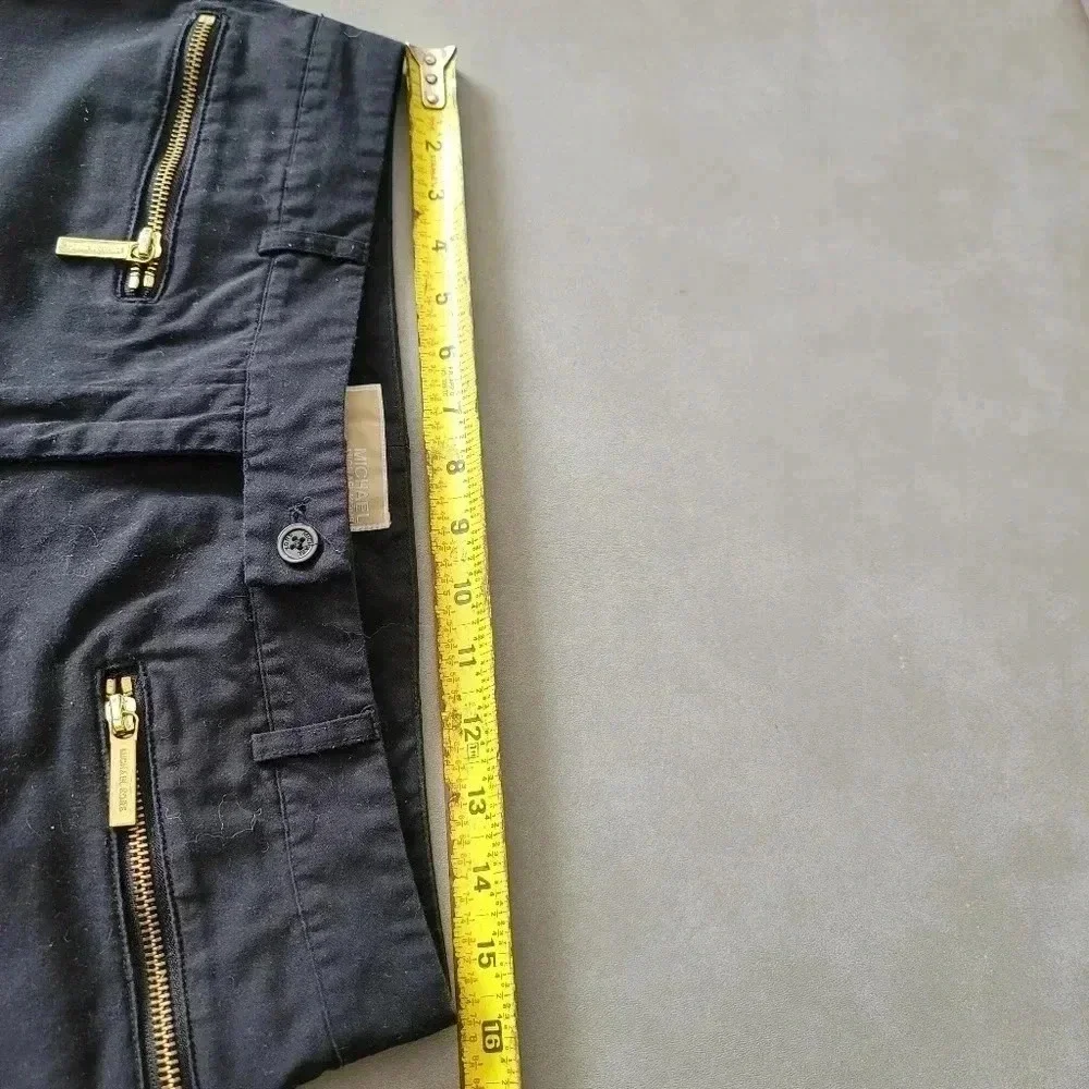 Michael Kors Women's Pockets Black with Gold Zipper Short Bermuda Shorts sz 8